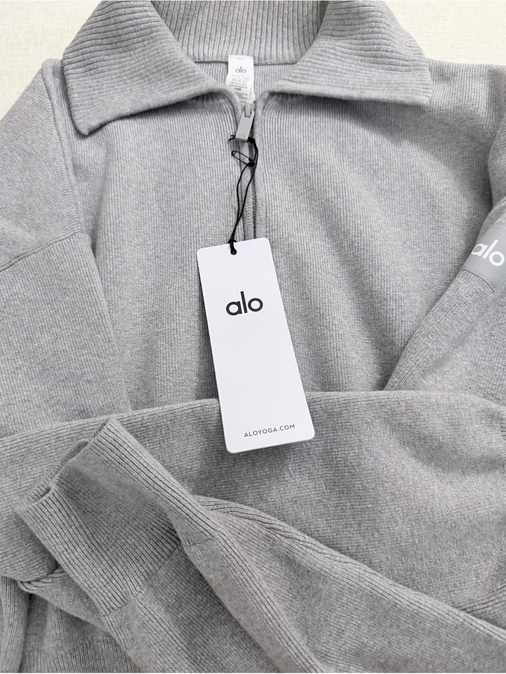 Alo Sweater in Heather Gray, Size L